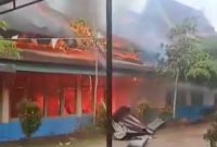 Foto: Tangkapan layar Kebakaran SMP 20 Kota Jambi