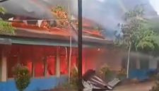 Foto: Tangkapan layar Kebakaran SMP 20 Kota Jambi