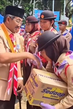 Bupati Anwar Sadat Pimpin Pembukaan Jambore Cabang Pramuka Tanjung Jabung Barat 2025