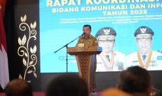 Gubernur Al Haris Buka Rakortek Kominfo, Tekankan Pentingnya Data Terintegrasi dan Aman
