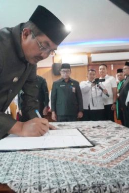 Bupati Anwar Sadat Lantik dan Mutasi Sejumlah Pejabat Pemkab Tanjabbar