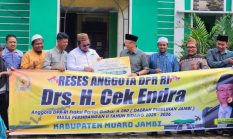 Cek Endra Fasilitasi TJSL BUMN Rp50 Juta untuk Renovasi Ponpes Riyadhlul Amien Muaro Jambi