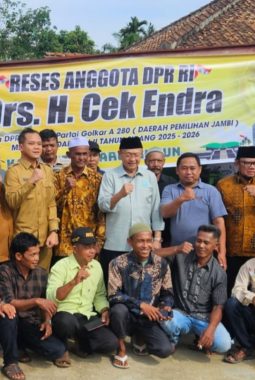 Reses di Singkut, Cek Endra Bersama Wabup Gerry Kawal Desa Sido Mukti Definitif dan Akses KUR untuk Warga